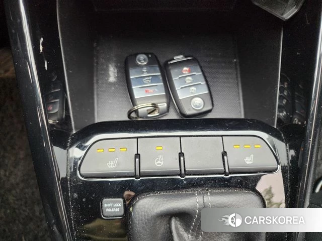 Kia Stonic 2018 Синий из Кореи, фото 4