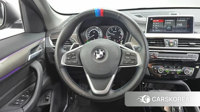 BMW X1 (F48) 2021 Черный из Кореи, фото 4