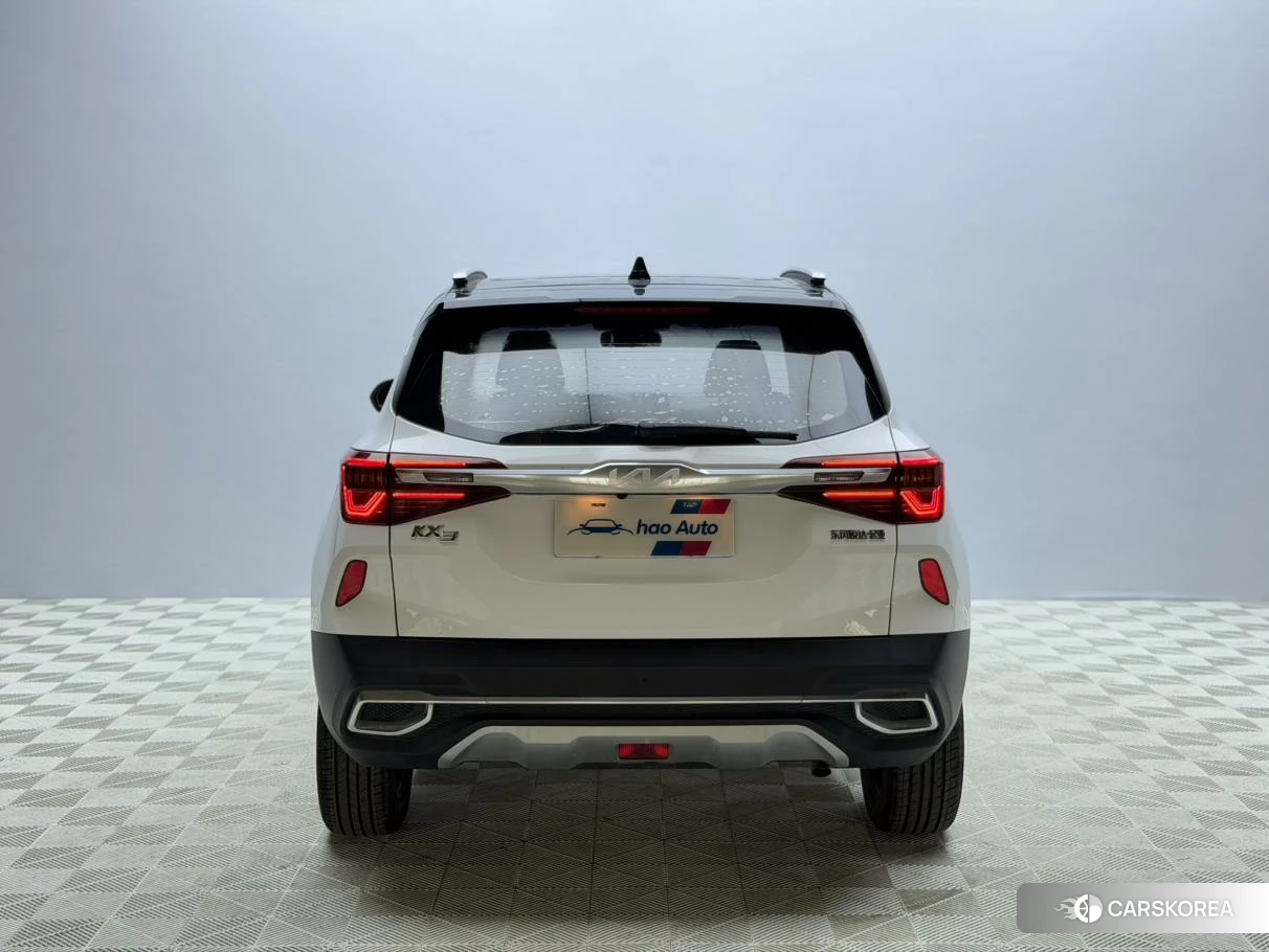 Kia KX3 2021 Белый из Китая, фото 4