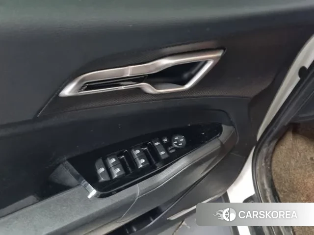 Kia Sportage 5th Generation 2021 Белый из Кореи, фото 4