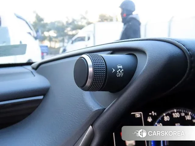 Lexus ES300h 7th generation 2020 Серебристо-серый из Кореи, фото 4