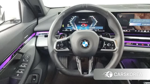 BMW 5 Series (G60) 2025 Белый из Кореи, фото 4