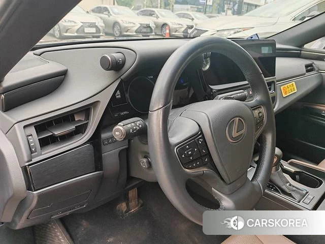 Lexus ES 2024 Синий из Китая, фото 4