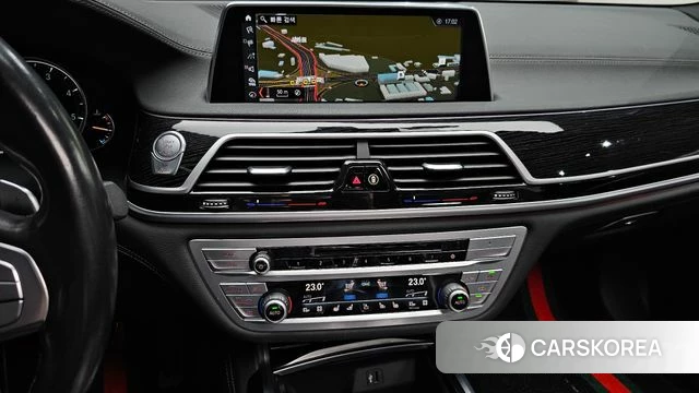 BMW 7 Series (G11) 2018 Черный из Кореи, фото 4