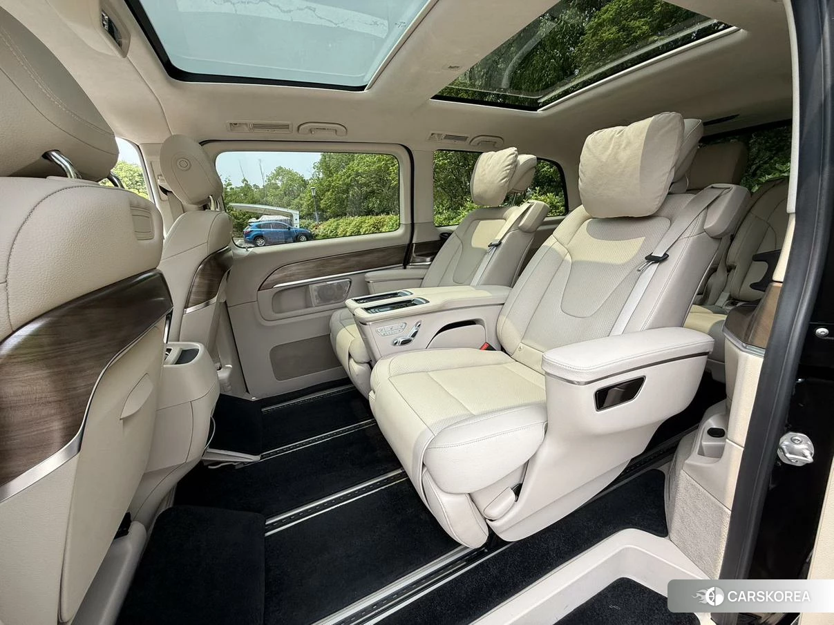 Mercedes-Benz V-Class 2021 Черный из Китая, фото 4