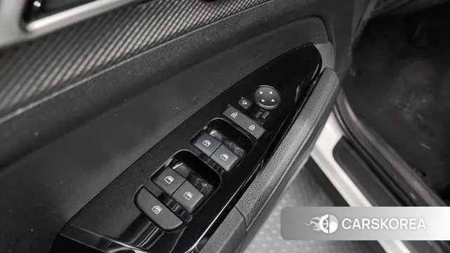 Kia Sportage 5th Generation 2022 Белый из Кореи, фото 4