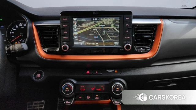 Kia Stonic 2018 Белый из Кореи, фото 4