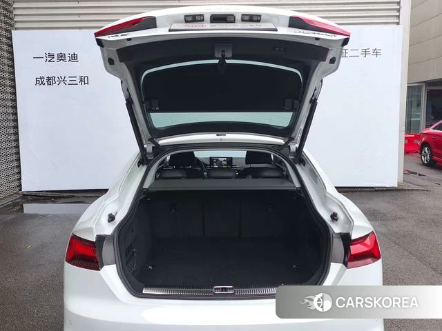 Audi A5 2023 Белый из Китая, фото 4