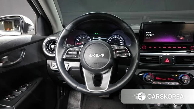 Kia The New K3 2nd generation 2021 Белый из Кореи, фото 4