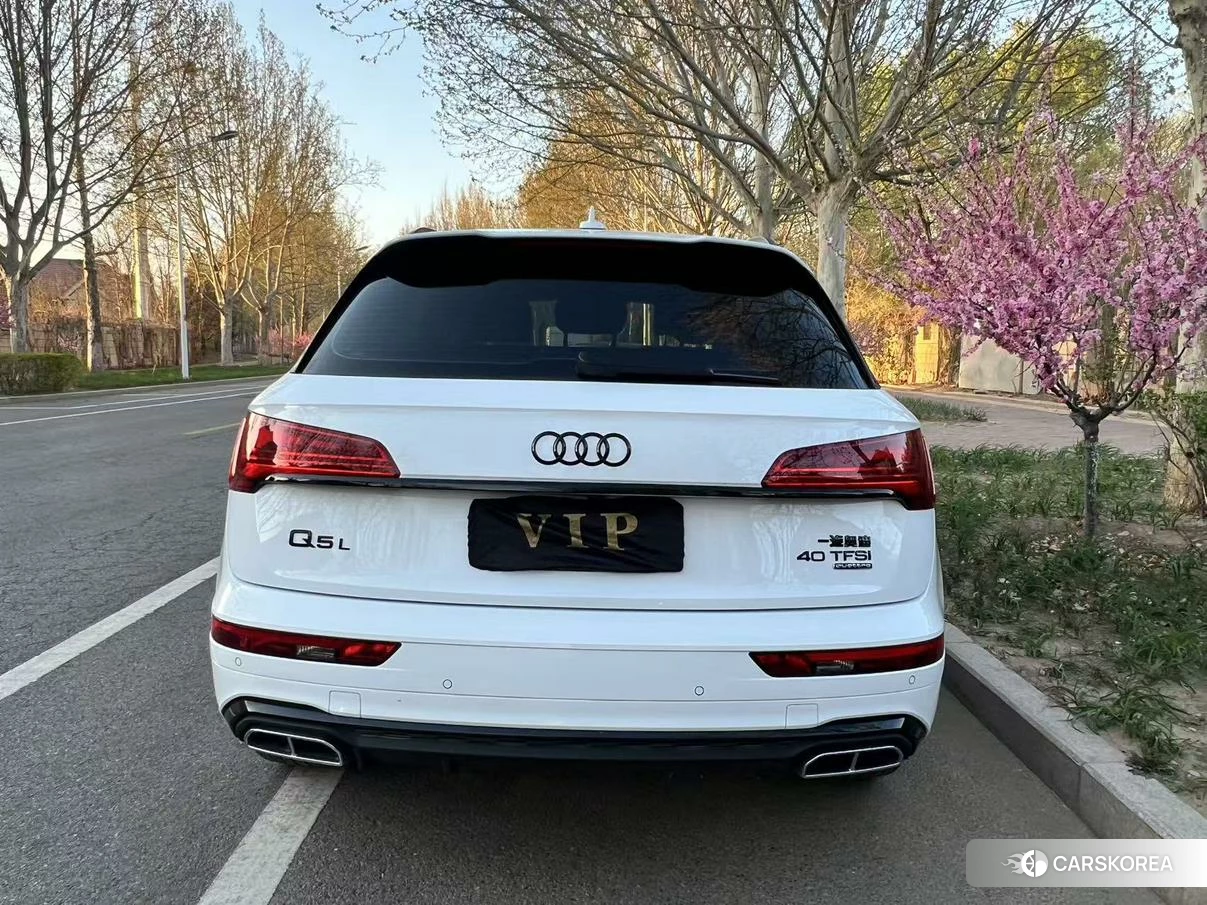 Audi Q5L 2023 Белый из Китая, фото 4