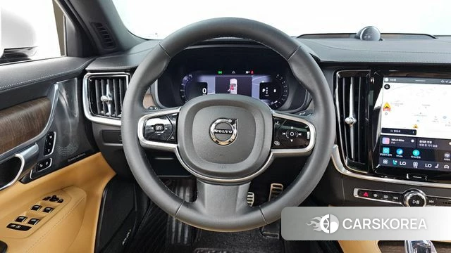 Volvo S90 2024 Белый из Кореи, фото 4