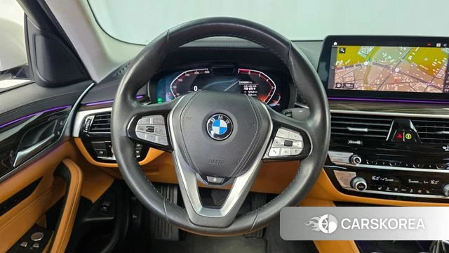BMW 5 Series (G30) 2020 Белый из Кореи, фото 4