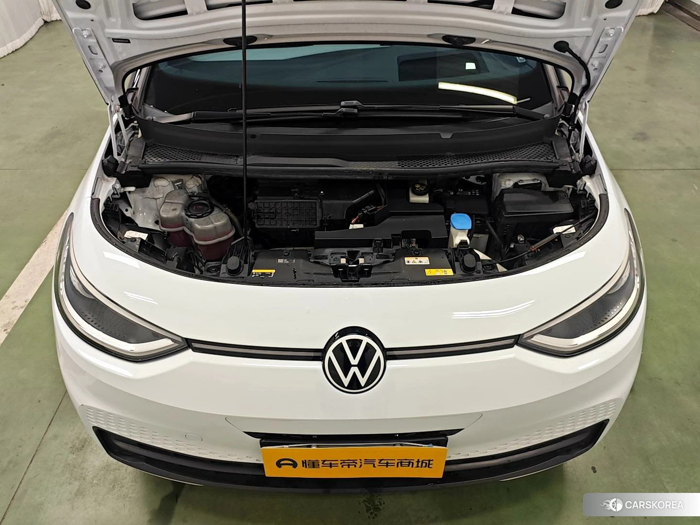 Volkswagen ID.3 2021 Белый из Китая, фото 4