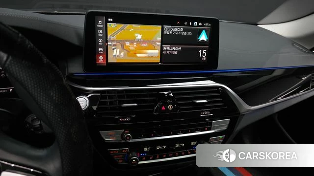 BMW 5 Series (G30) 2021 Черный из Кореи, фото 4