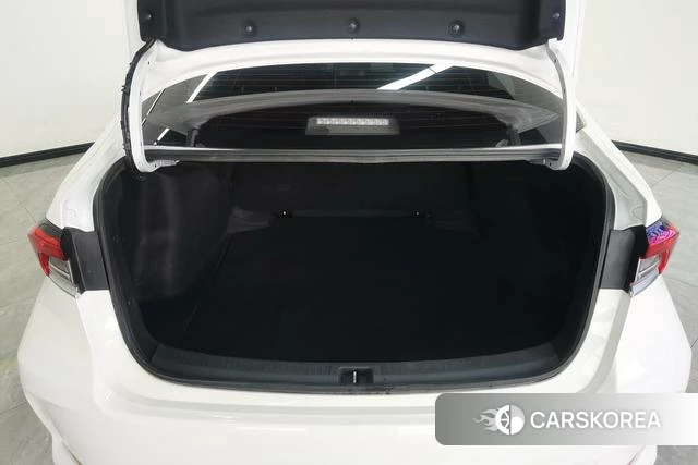 Toyota Corolla 2021 Белый из Китая, фото 4