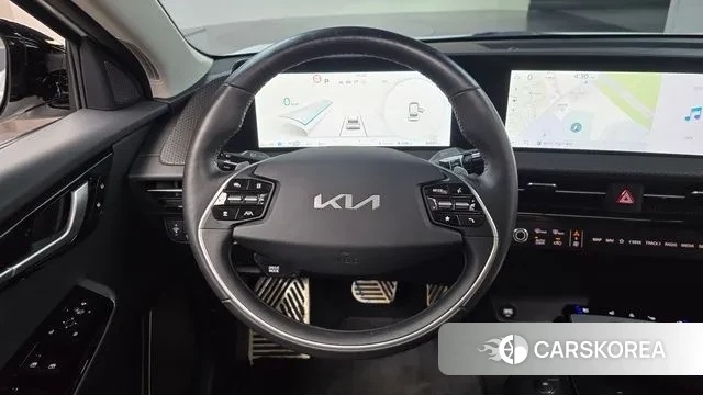 Kia EV6 2023 Белый из Кореи, фото 4