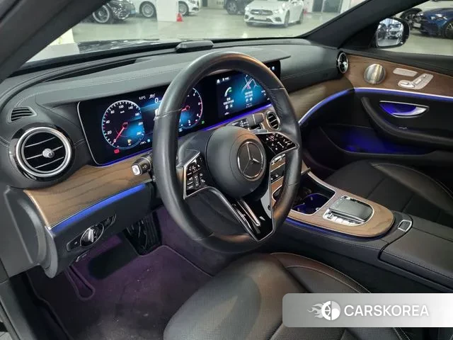 Mercedes-Benz E-Class W213 2022 Черный из Кореи, фото 4