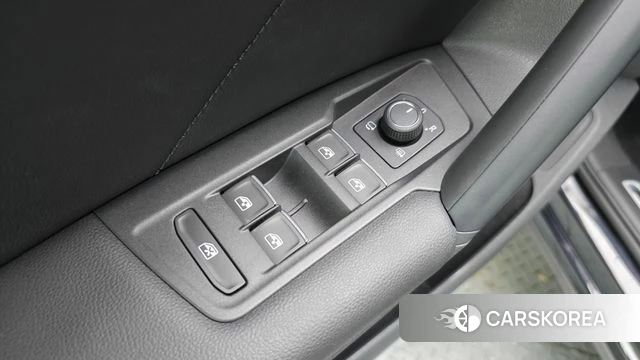 Volkswagen Tiguan second Generation 2022 Черный из Кореи, фото 4