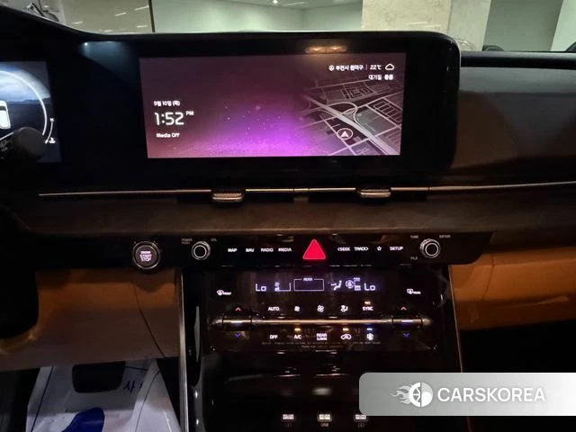 Kia Carnival 4th generation 2023 Белый из Кореи, фото 4