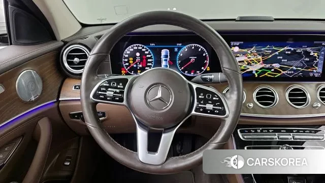 Mercedes-Benz E-Class W213 2018 Белый из Кореи, фото 4