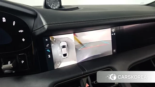 Porsche Taycan 2024 Светло-серебряный цвет из Кореи, фото 4