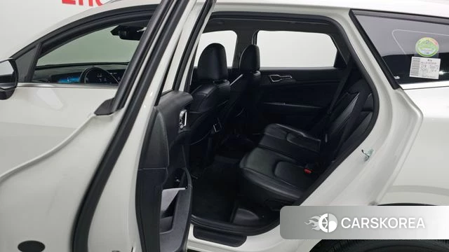 Kia Sportage 5th Generation 2023 Белый из Кореи, фото 4