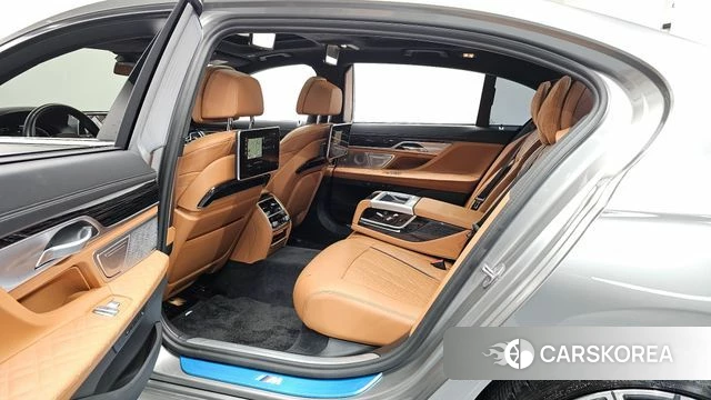 BMW 7 Series (G11) 2022 Серебряный из Кореи, фото 4
