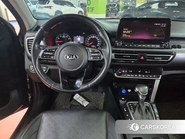 Kia Seltos 2021 Черный из Кореи, фото 4