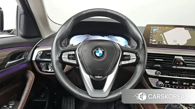 BMW 5 Series (G30) 2019 Белый из Кореи, фото 4