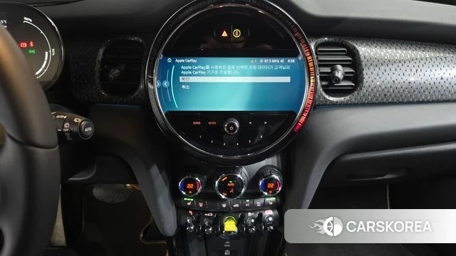 Mini Cooper Electric 2022 Черный из Кореи, фото 4