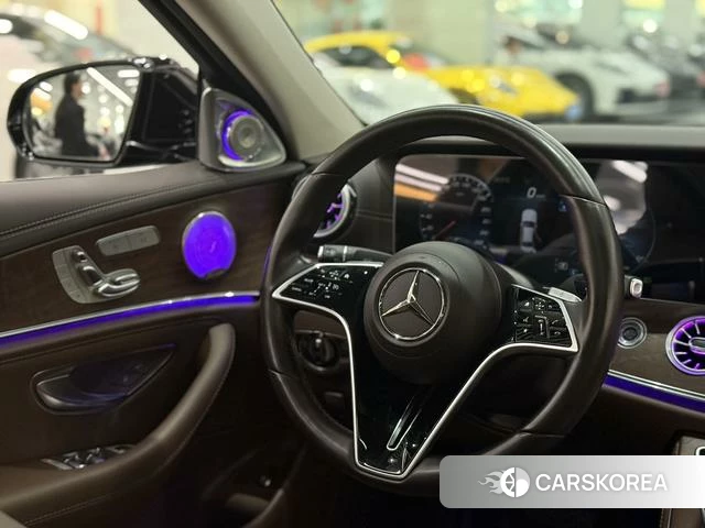Mercedes-Benz E-class 2023 Черный из Китая, фото 4
