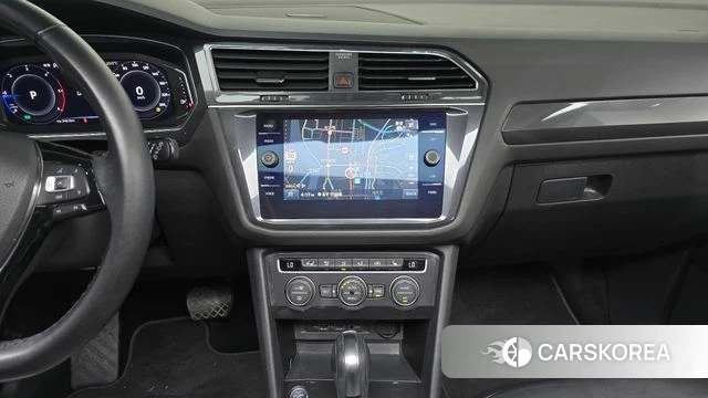 Volkswagen Tiguan Allspace 2020 Серый из Кореи, фото 4