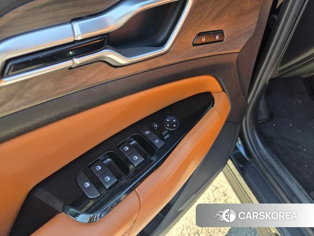 Kia Sportage 5th Generation Hybrid 2022 Черный из Кореи, фото 4