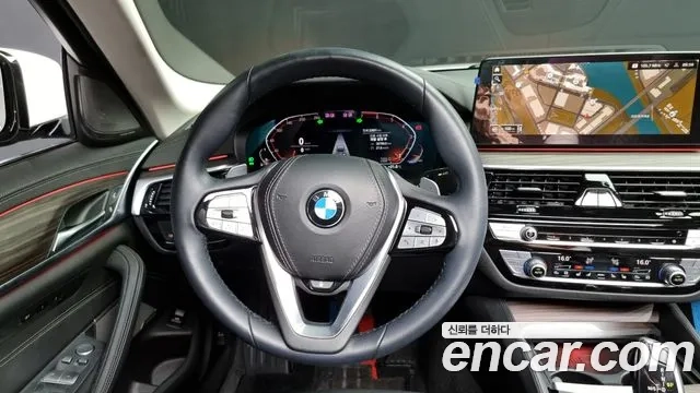 BMW 5 Series (G30) 2022 Белый из Кореи, фото 4