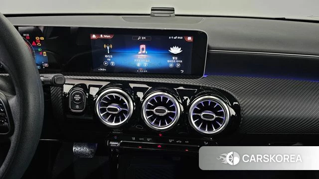 Mercedes-Benz A-Class W177 2020 Белый из Кореи, фото 4