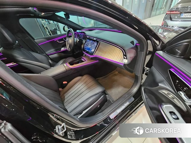 Mercedes-Benz E-Class W214 2025 Черный из Кореи, фото 4