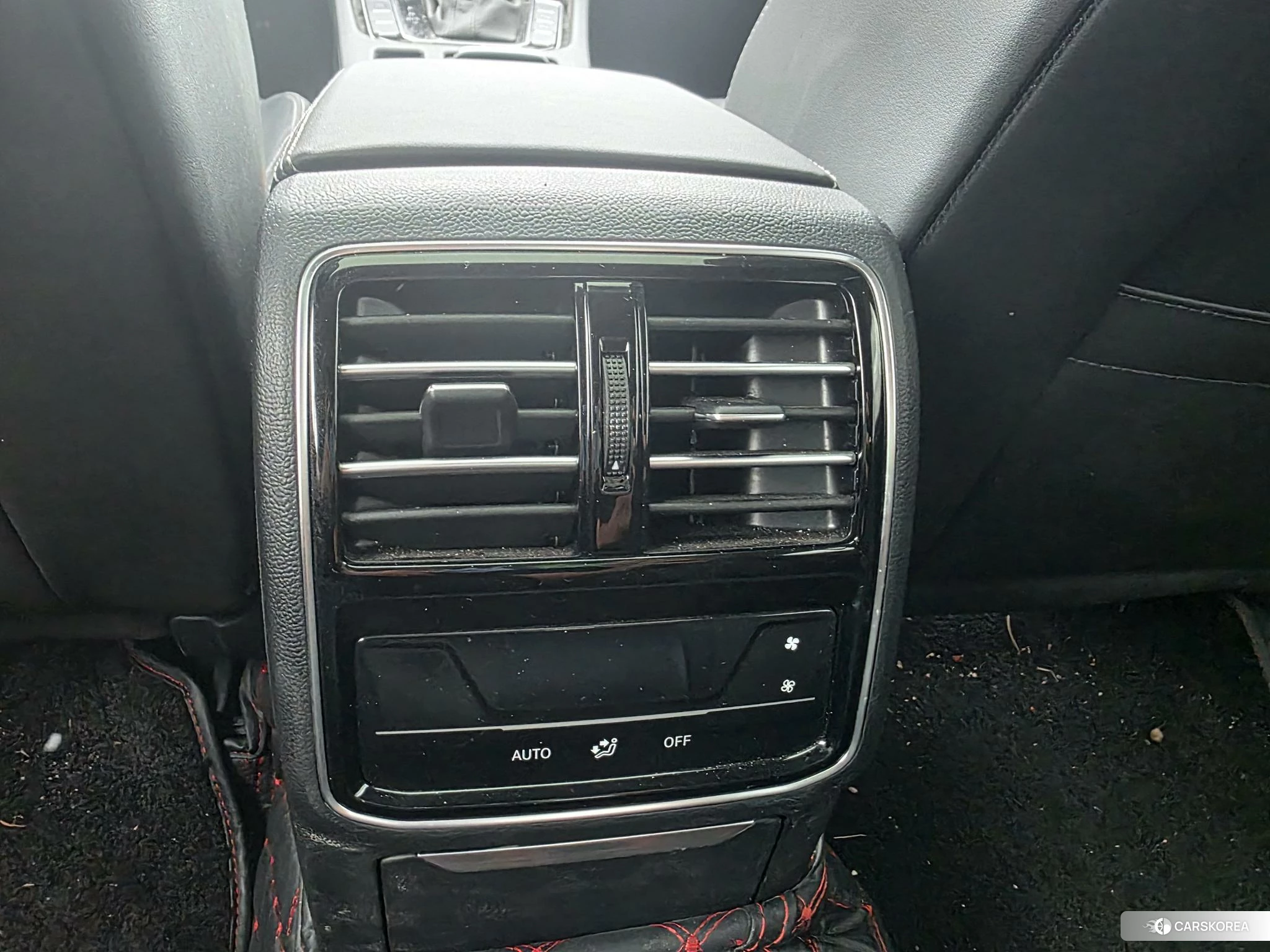 Volkswagen CC 2024 Темно-серый из Китая, фото 4