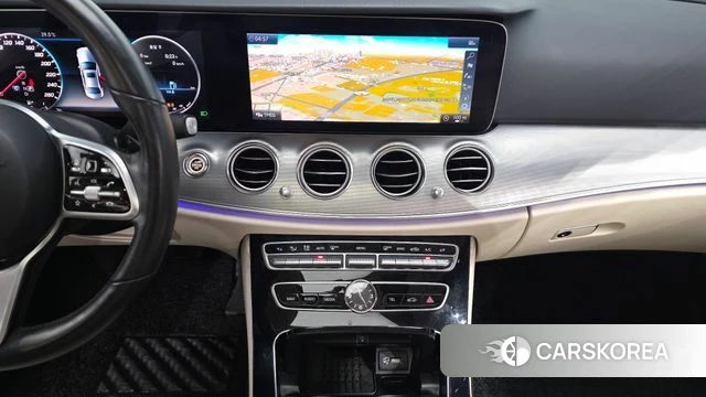 Mercedes-Benz E-Class W213 2018 Синий из Кореи, фото 4