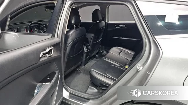 Kia Sportage 5th Generation 2022 Серебристо-серый из Кореи, фото 4