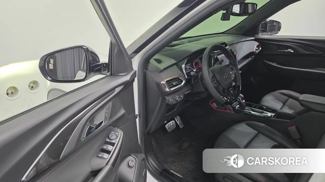 Chevrolet (GM Daewoo) Trailblazer 2022 Белый из Кореи, фото 4