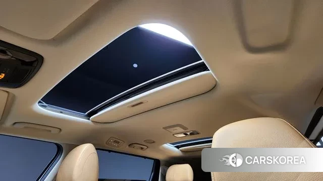 Kia Carnival 4th generation 2022 Белый из Кореи, фото 4