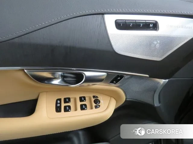 Volvo XC90 second Generation 2024 Серый из Кореи, фото 4