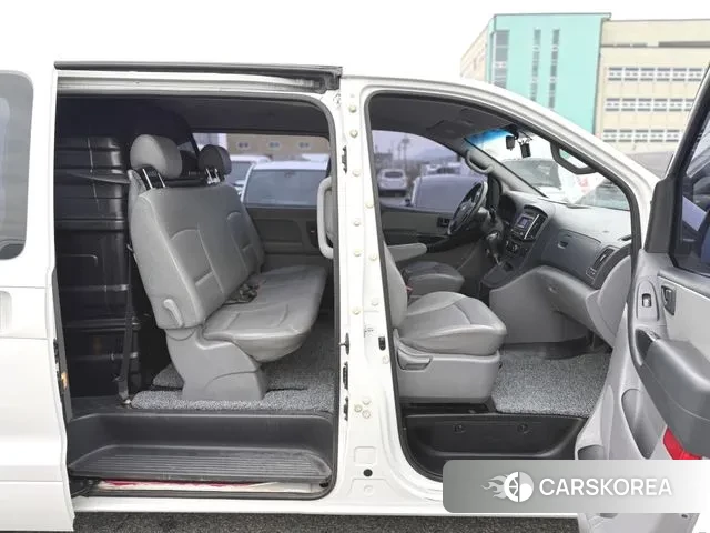 Hyundai The New Grand Starex 2019 Белый из Кореи, фото 4