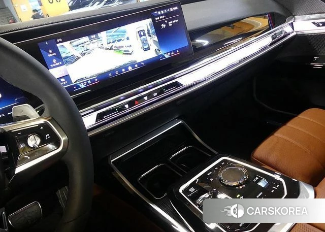 BMW 7 Series (G70) 2025 Черный из Кореи, фото 4