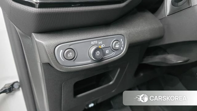 Chevrolet (GM Daewoo) Trailblazer 2022 Белый из Кореи, фото 4