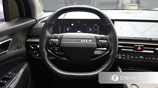 Kia The New Sportage 5th Generation Hybrid 2024 Серебристо-серый из Кореи, фото 4