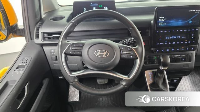 Hyundai Staria 2024 Желтый из Кореи, фото 4