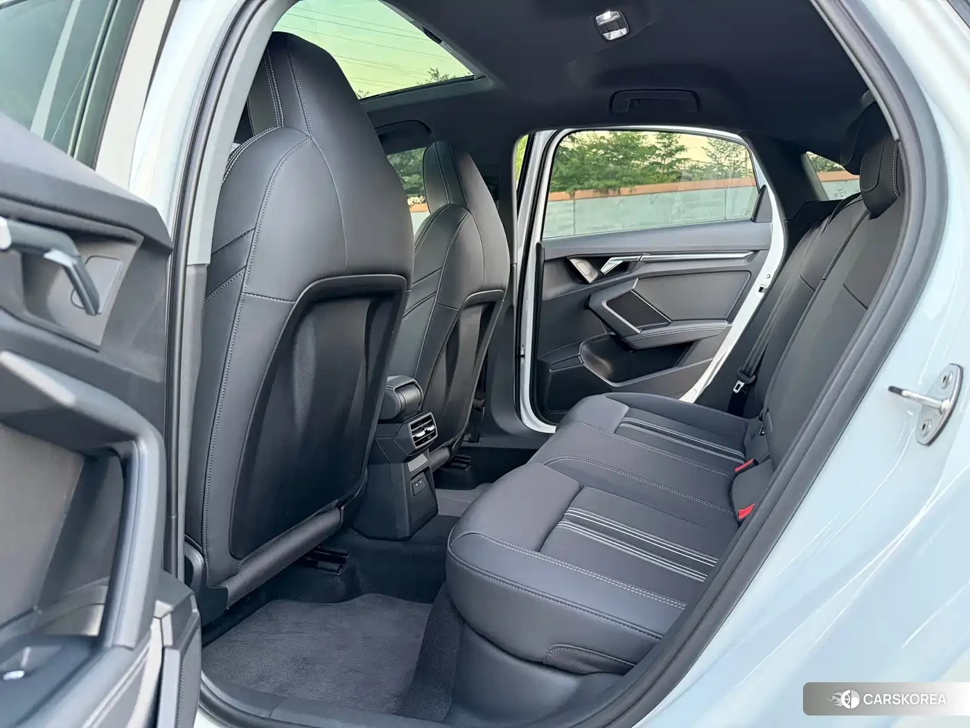 Audi A3 2023 Белый из Китая, фото 5