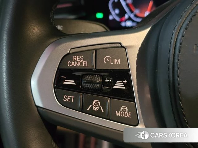 BMW 5 Series (G30) 2023 Черный из Кореи, фото 4
