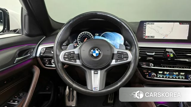 BMW 5 Series (G30) 2019 Белый из Кореи, фото 4